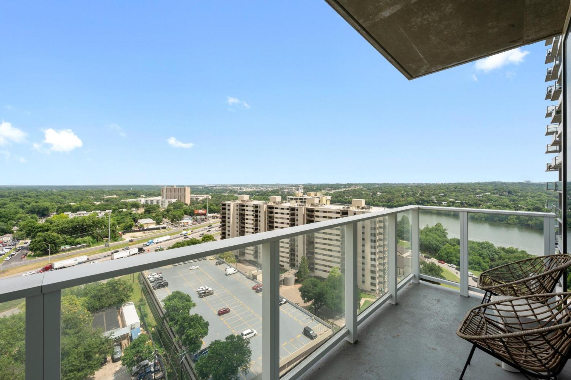 Austin Condo Hotel Exterior photo
