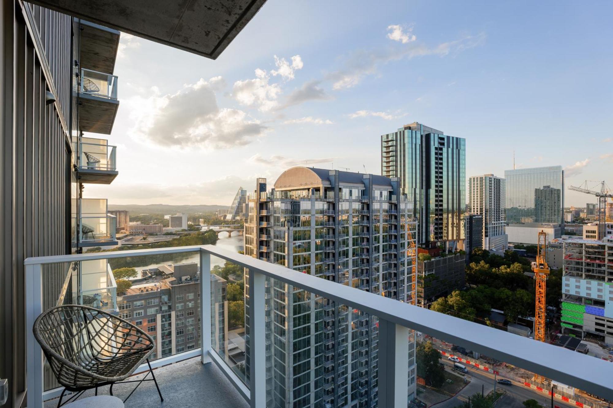 Austin Condo Hotel Exterior photo